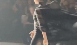 走秀爆料视频在线观看,揭秘走秀爆料视频幕后精彩瞬间