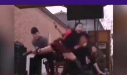 爆笑小视频爆料,笑料百出！爆笑小视频揭秘生活趣味瞬间