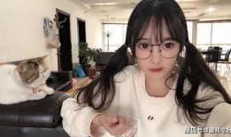 网红吃瓜小甜妹视频,网红小甜妹揭秘娱乐圈吃瓜大事件