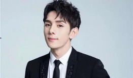 网红吃瓜小霖霖是谁呀视频,视频走红背后的故事