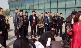 临沂男子爆料新闻事件,揭开惊人真相，事件背后有何隐情？