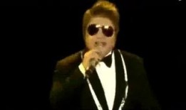 香港娱乐圈爆料的老头,老头成神秘爆料主角