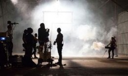 a篇在线观看电影,沉浸式观影体验，带你领略光影魅力